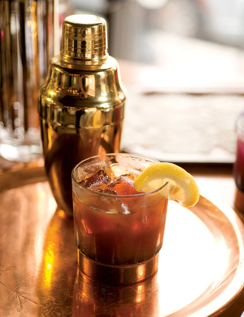 Vena's Fizz House, Portland