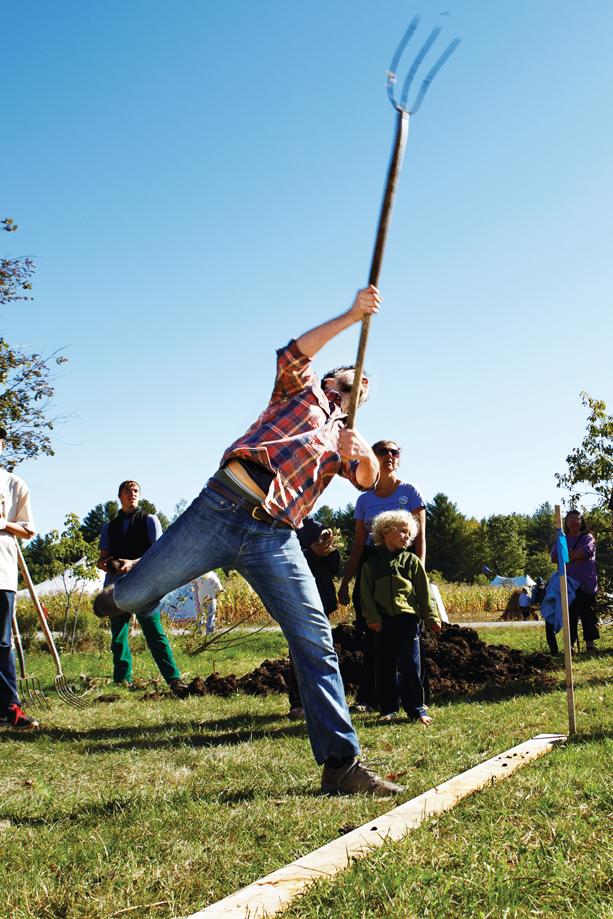 Manure Tossing, Common Ground Country Fair, Unity