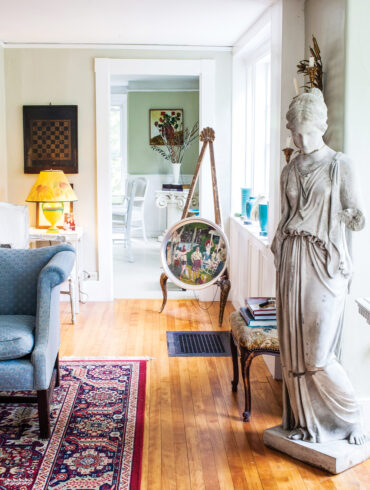 Polly Peters and Bear Blake’s 187-year-old Mount Vernon home