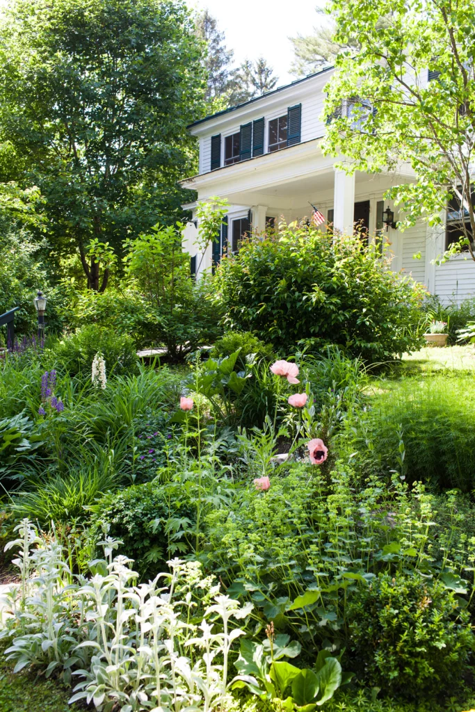 Polly Peters and Bear Blake’s 187-year-old Mount Vernon home
