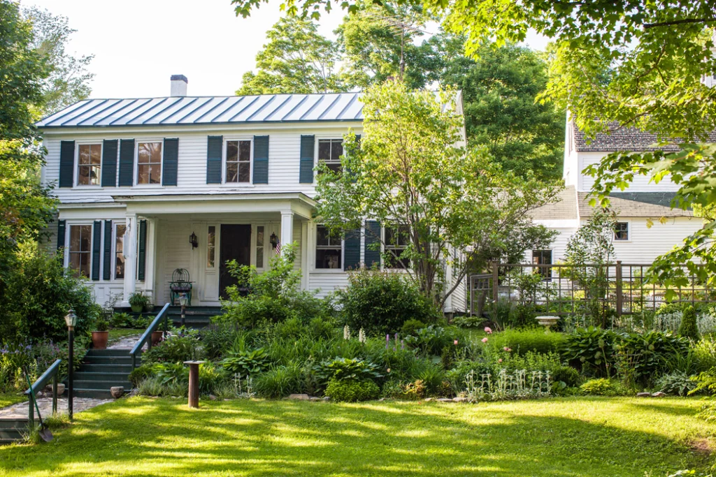 Polly Peters and Bear Blake’s 187-year-old Mount Vernon home