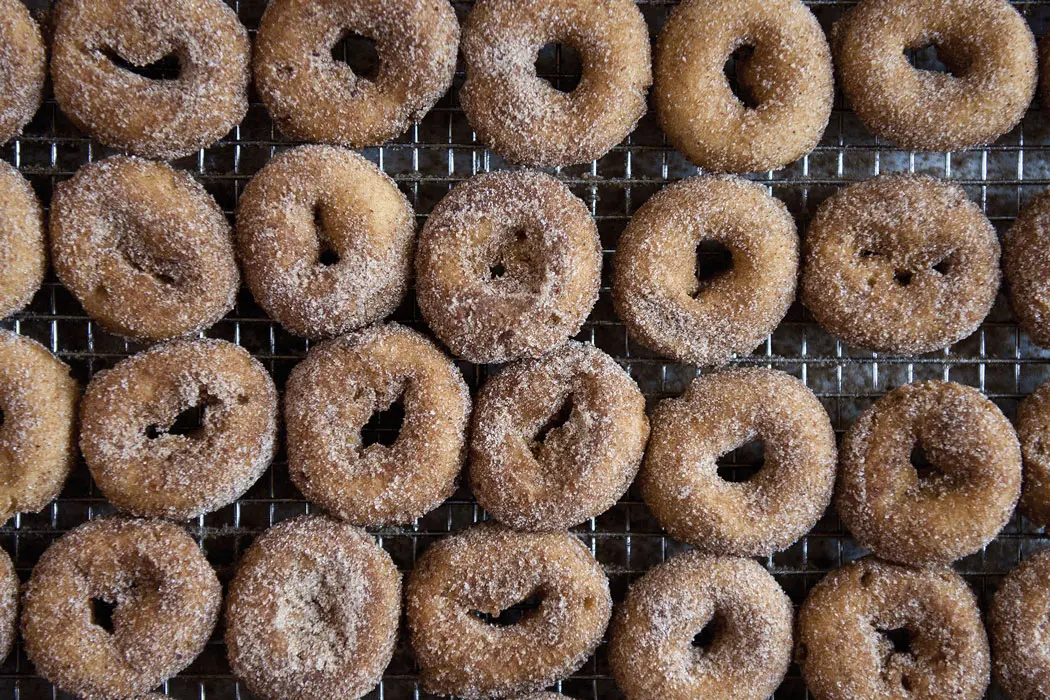 Apples to Donuts