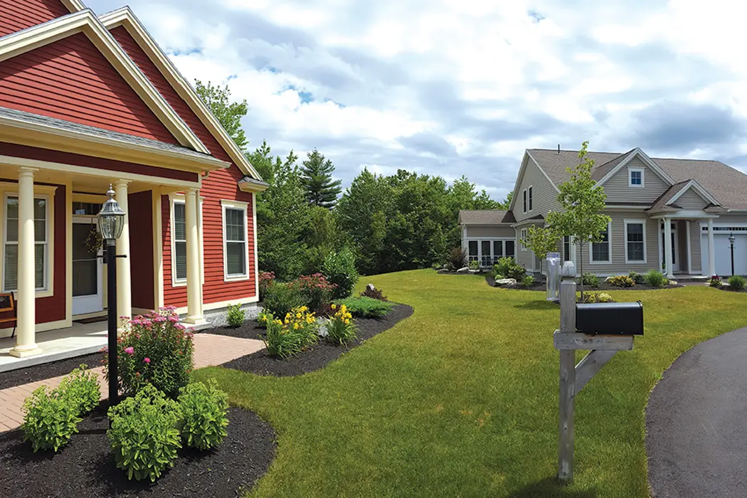 Highland Green front yard