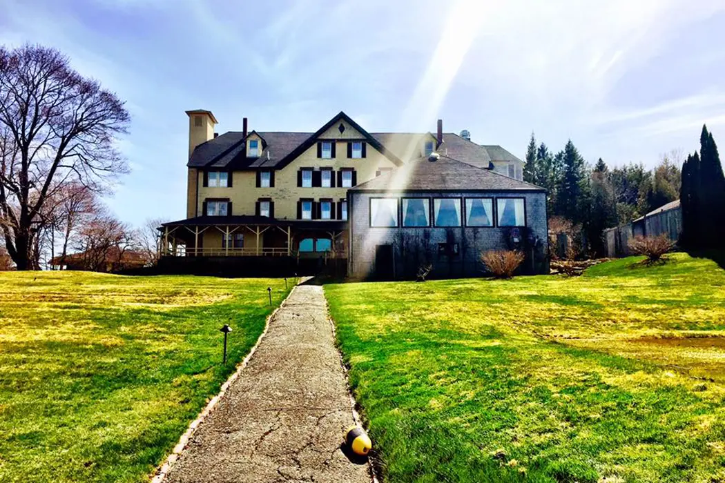 Maine inns - Claremont