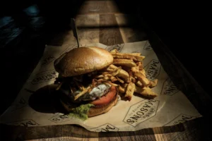 Burger - Mason’s Brewing Company