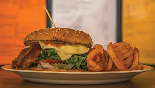 best burgers in maine, Melby's Market and Eatery