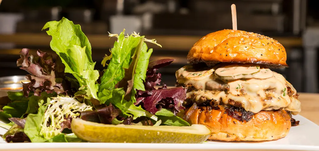 best burgers in maine, Primo
