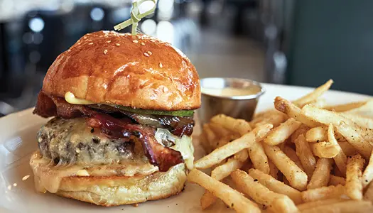 best burgers in maine, Woodford Food & Beverage