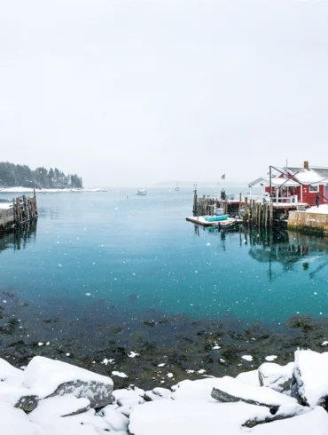 lobstering islet and seafood shack