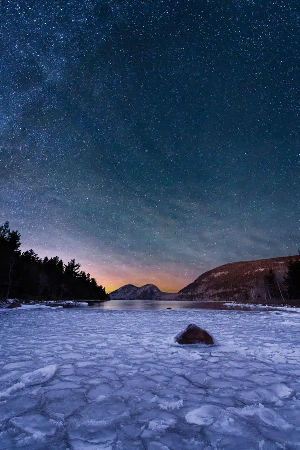 Starry night frozen water