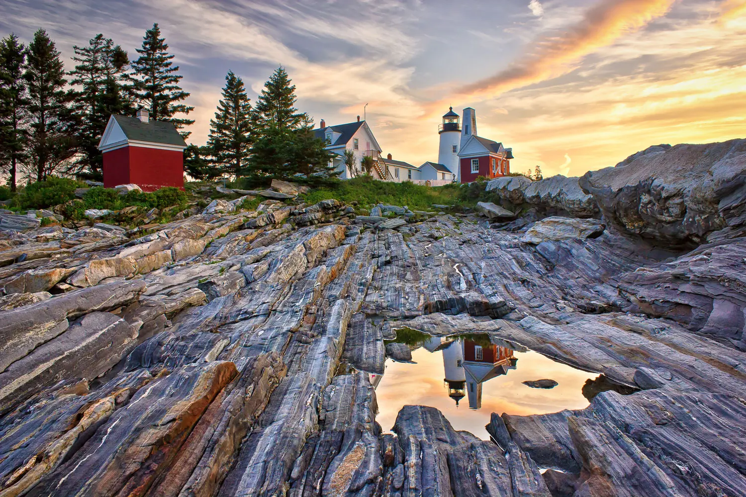 Pemaquid-Lighthouse-Reflection