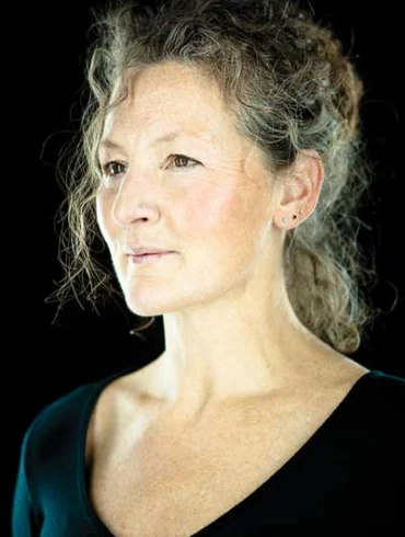 Joanne Arnold
