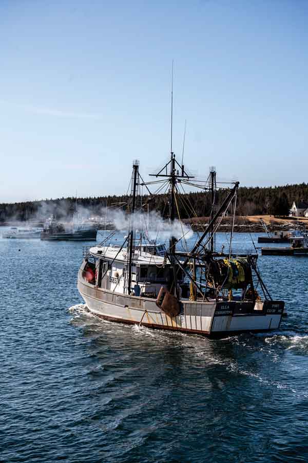 Dragger & Scallop Boats & Crews of Maine