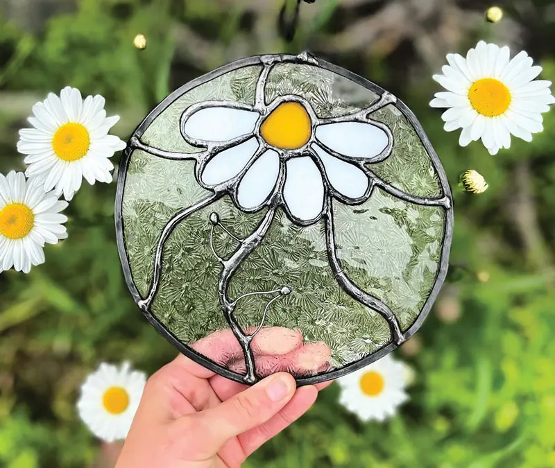 stained-glass daisy