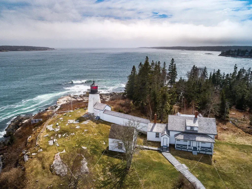 Burnt Island Light