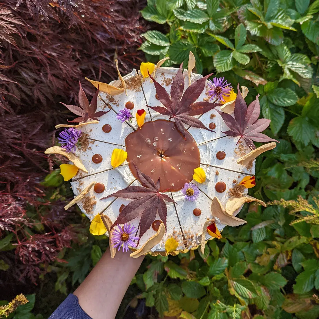 autumnal cake fro Siblings Bakery