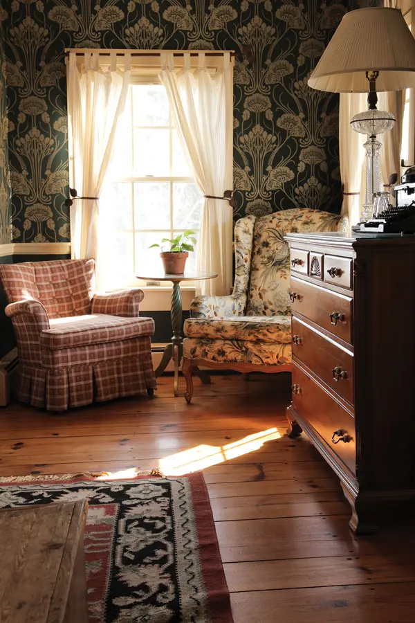 Another guest bedroom at the 1825 Waterford Inne