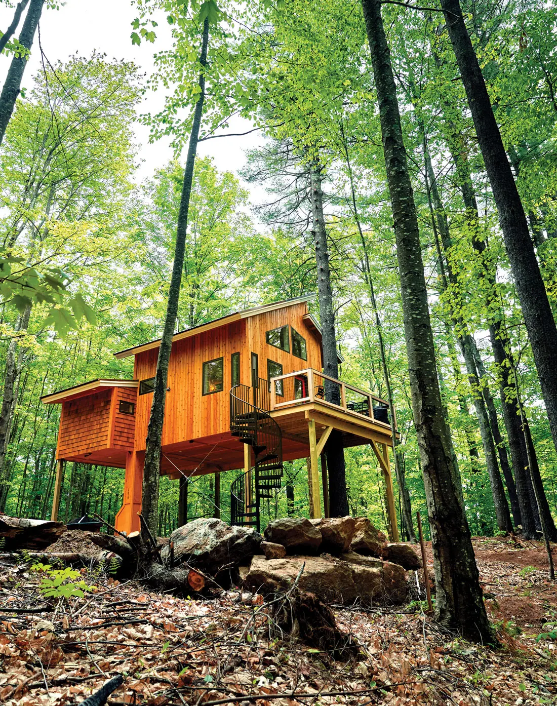 Purposely Lost treehouse in Springvale Maine