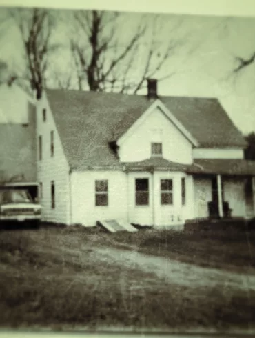 an old photo of a Maine farmhouse on Route 27 in Edgecomb