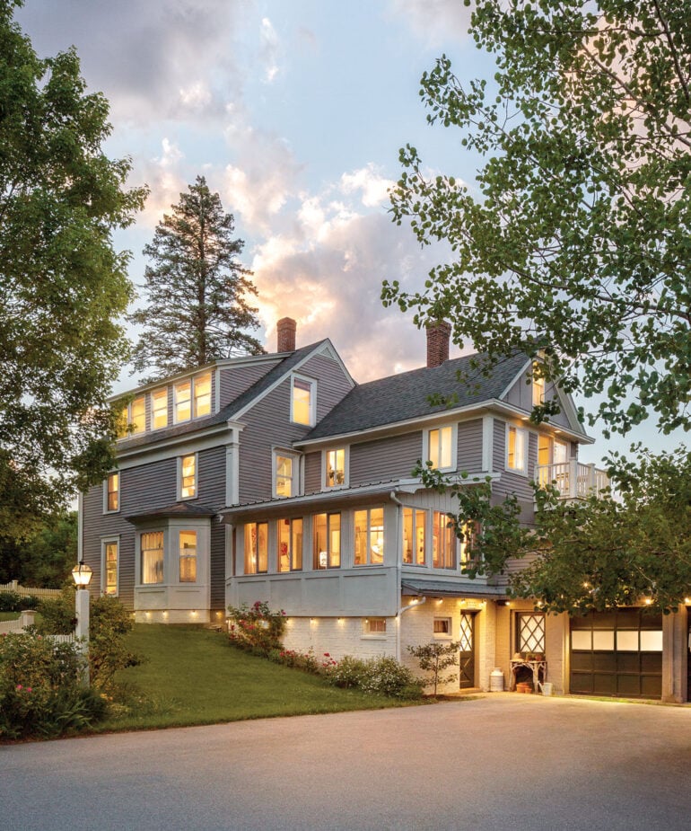 Built in 1790 and expanded in 1883, the house is supposedly one of three erected for brothers on the same lot.