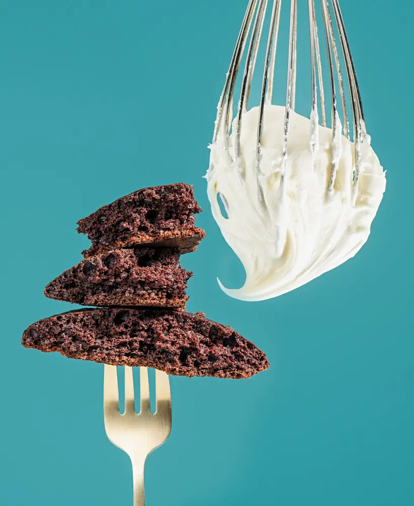 whoopie pie dough and frosting